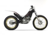 2010 HM Cota 4RT photo